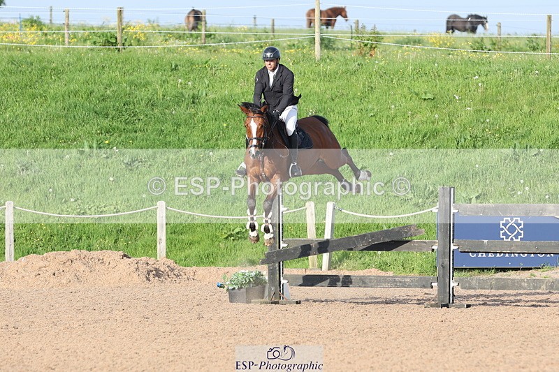 240511A-183946-15917 - Cls 39 Chard Equ Derby