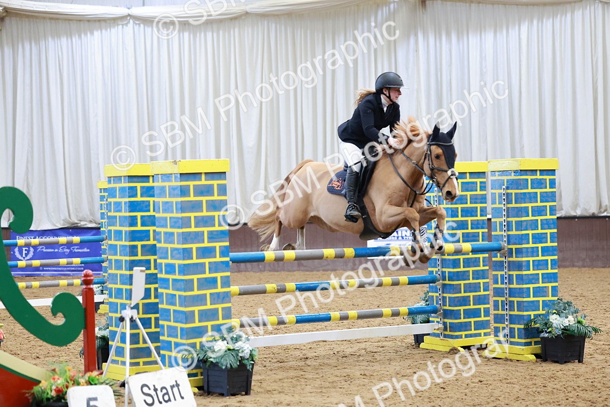 SBM_003573 - Class 11 - Senior Newcomers/ 1.10m Open