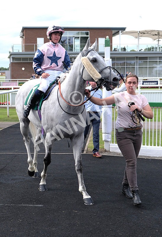 260724-Race 6-Brian The Snail-07 - Race 6