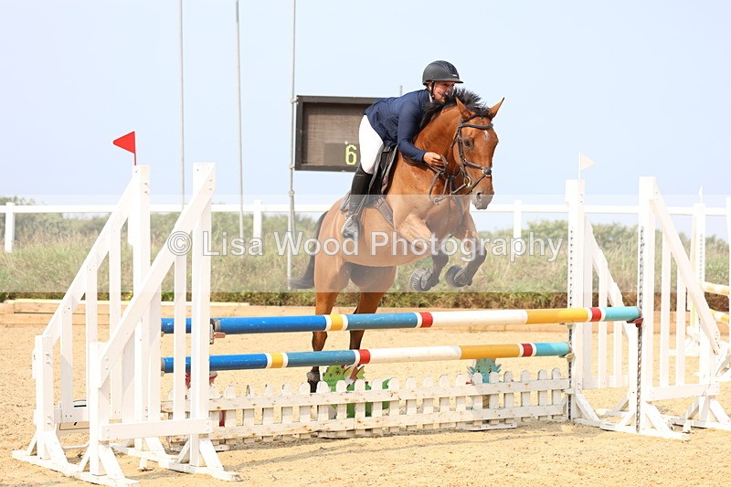 3E7A1144 - Class 4: Senior British Novice/90cm open