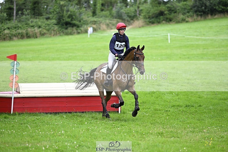 240803-122059-03991 - 120-Rosie_Bradley-Hole-BROADSTRUTHER