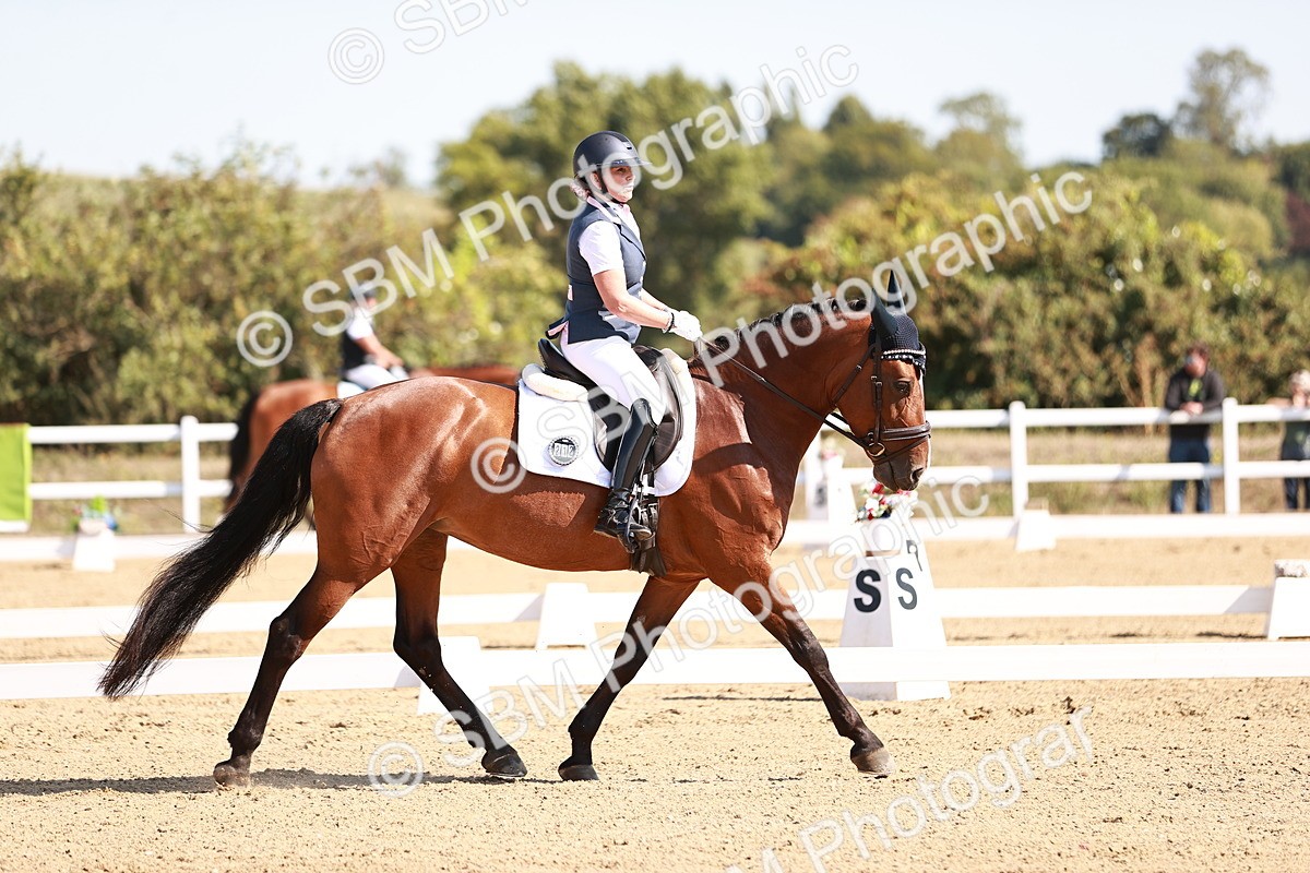 SBM_004422 - Class 12 - Novice 5 - 10.31-11.41