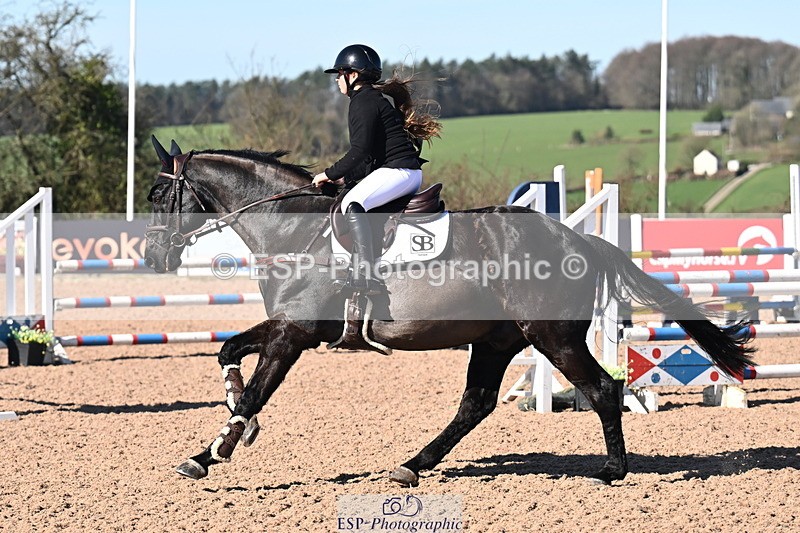 260318B-102520-00080 - Clear Round & Brit Nov 90cm