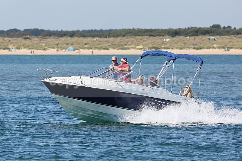 160830 UNNAMED - BAYLINER Y92A8009 - Motorboats - Open
