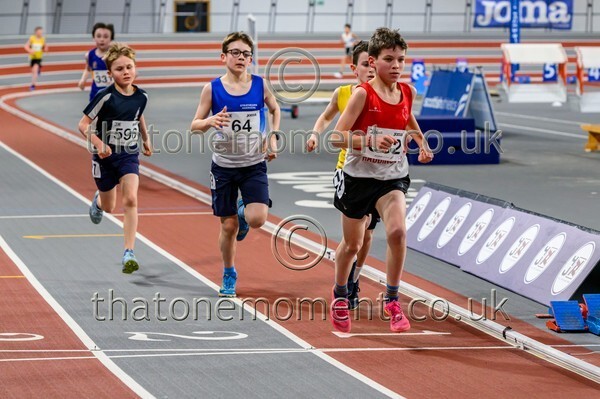 AgeInd25SUN-915641 - Track Male