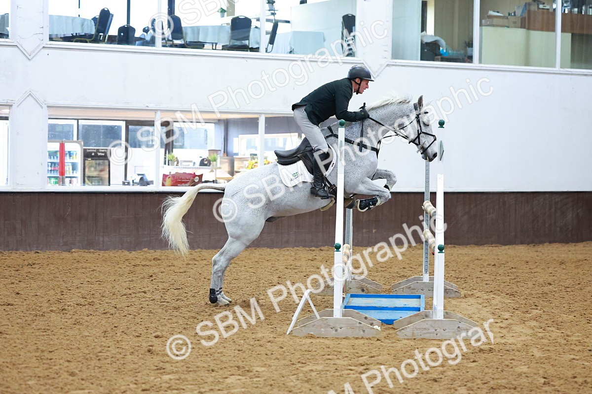 SBM_002053 - Class 5 - Senior Foxhunter 1.20m