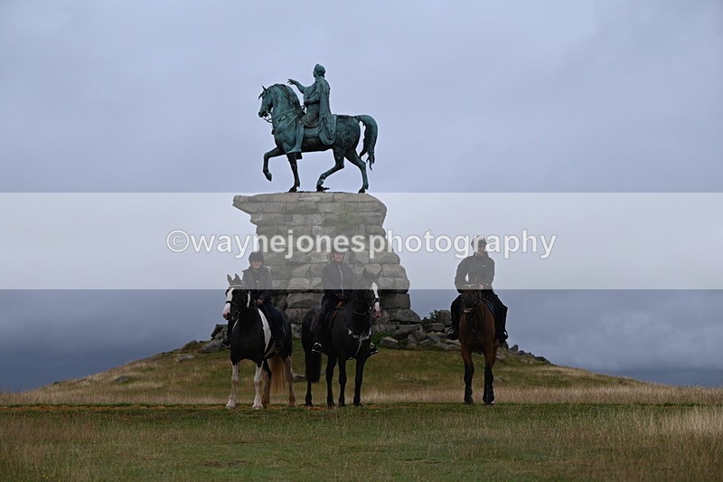 DSC_2700 - Time at Statue 12:34 to 12:56