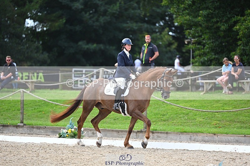 240809-134725-01666 - 132-Jennifer.Charleston-Roulette.Magic