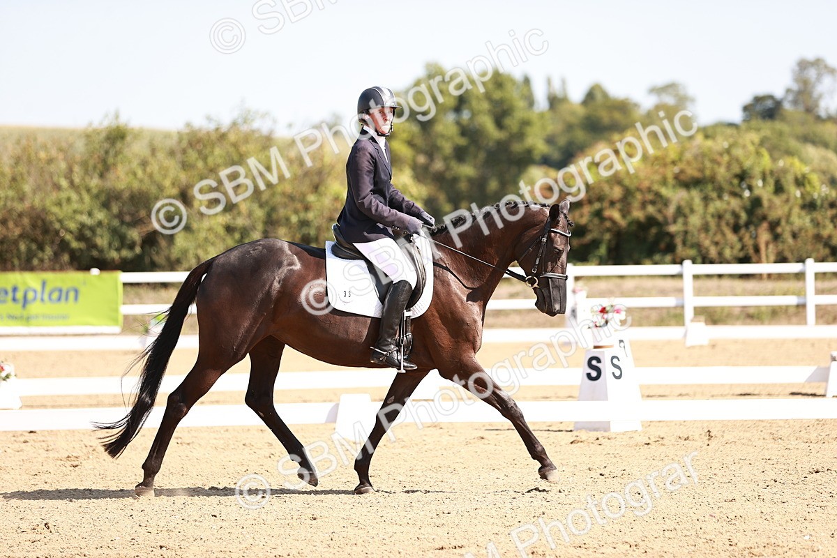 SBM_004482 - Class 12 - Novice 5 - 10.31-11.41