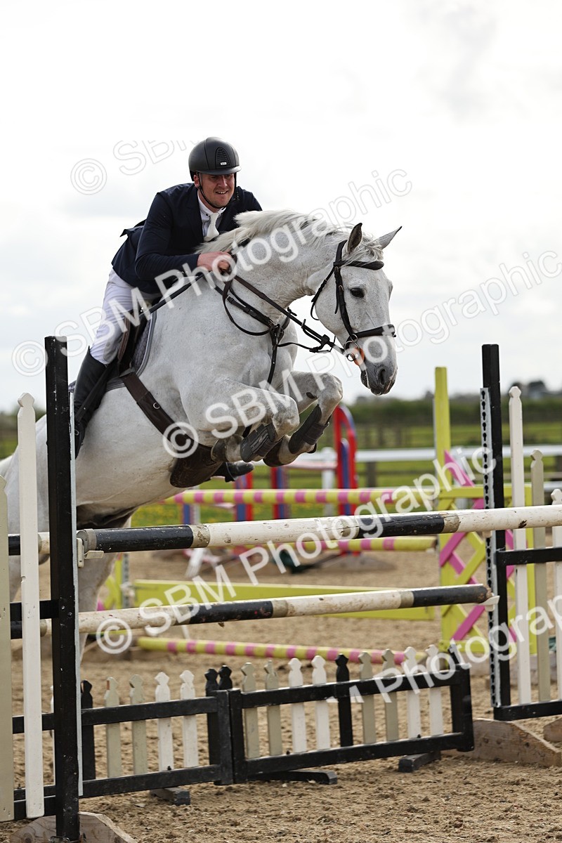 SBM_001476 - Class 5 -Senior Foxhunter - 1.20m