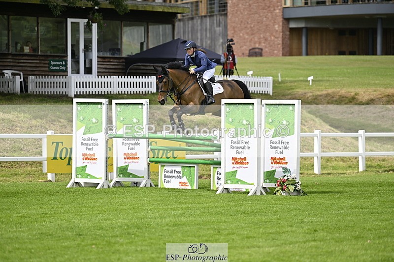 250613A-105411-00622 - Cls 1 Snr Newcomers and 1.10m Open