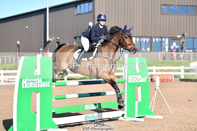 231110A-135142-00686 - Cls 5 Newcomers & 1.10m Open