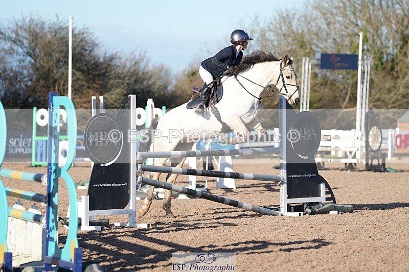 251130-115633-01118 - Cls 6 Blue Chip Pony Newcomers & 1m Open