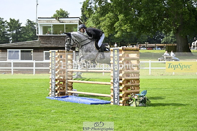 250613A-102141-00405 - Cls 1 Snr Newcomers and 1.10m Open