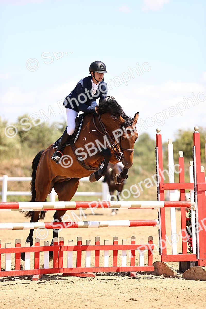 SBM_014787 - Class 15 - Senior Newcomers - 1.10m Open