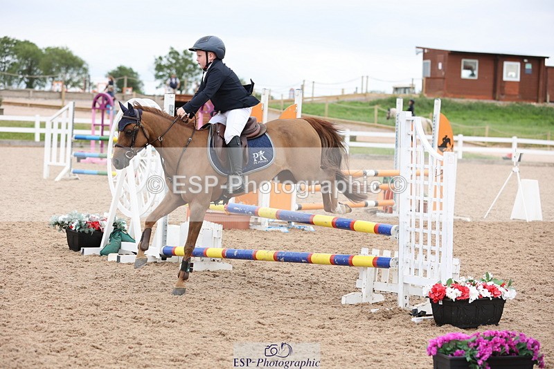 240630A-181738-16369 - Cls 28 Stepping Stones 128cm + 138cm