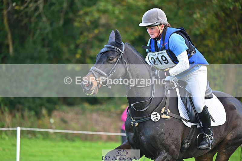 241025-144616-09338 - 219-Sam.Jennings-MONBEG.IGUASSU