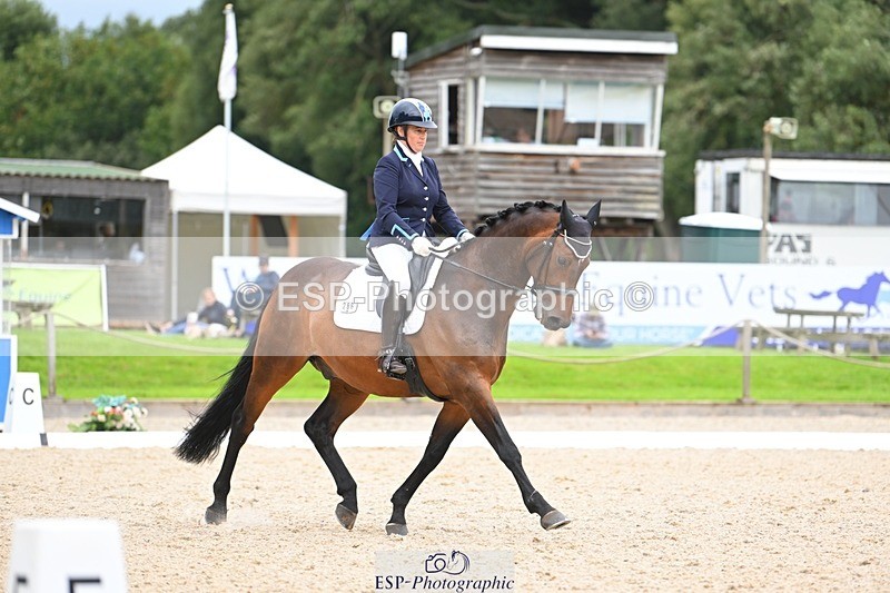 230813-170704-08562 - Cls 14 Medium Silver 16.45 to End