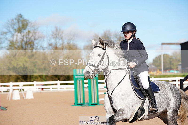 241027A-120354-02660 - SUN Cls 6 Pony Newcomers and 1m Open