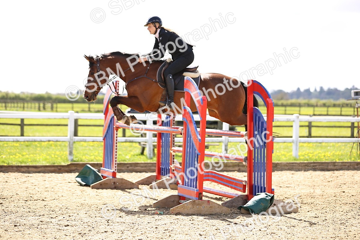 SBM_004395 - Class 17 - Senior Newcomers - 1.10m