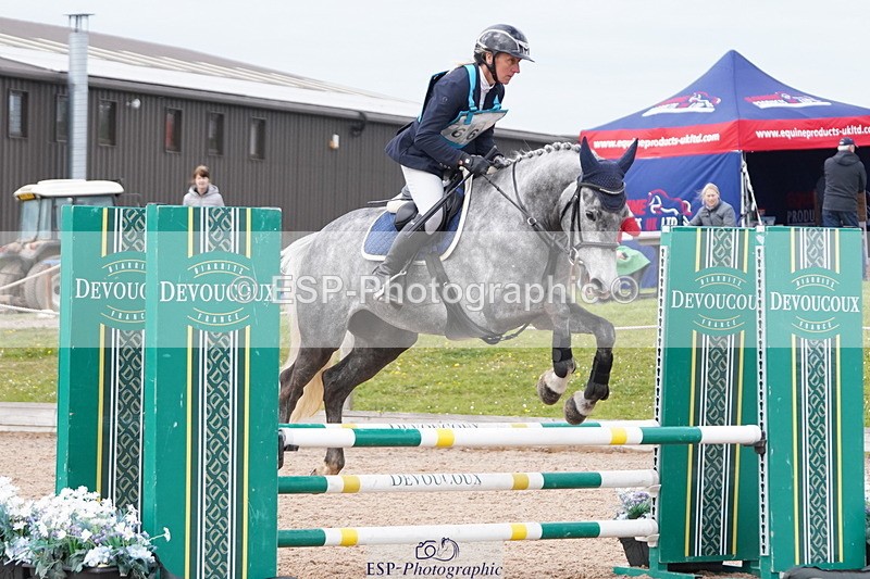 250419-152440-12911 - 664-Leigh.Smallacombe-CRUISING.CARRA