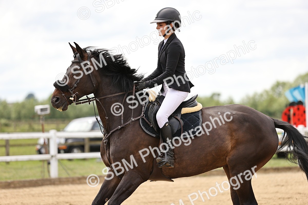 SBM_003174 - Class 11 - Senior Newcomers - 1.10m