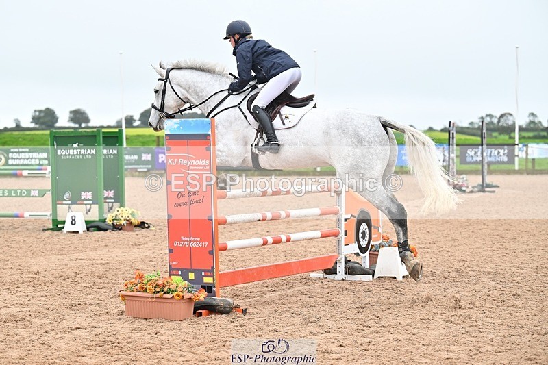 251003-113925-00520 - Cls 2 Newcomers and 1.10m