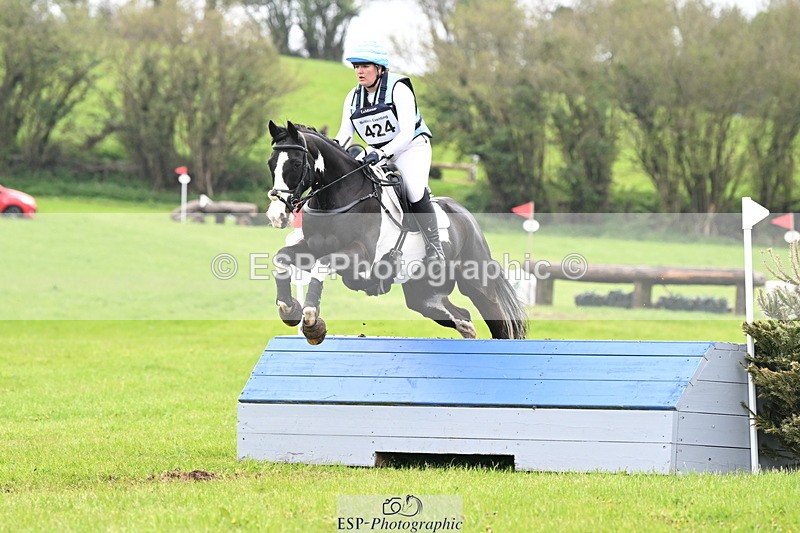 250419-130559-10499 - 424-Issy.Hollidge-CORBETT