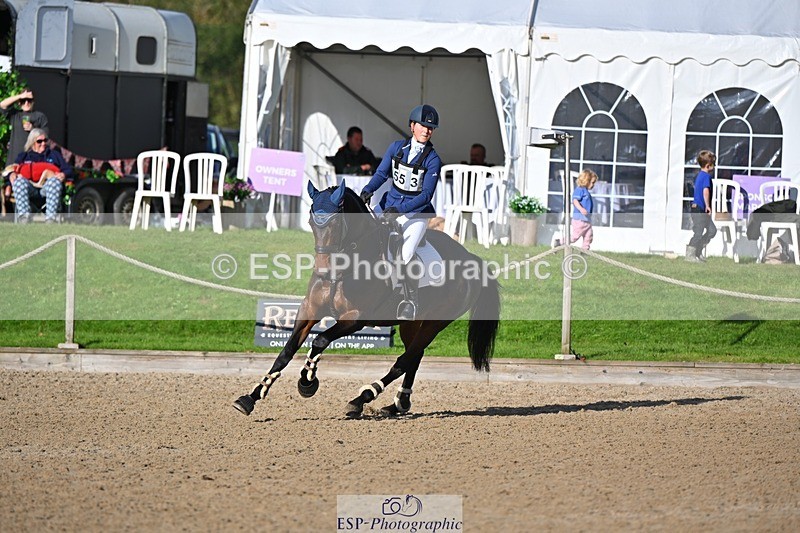 241027-134148-17586 - 553-Hanna.Bertorelli-BWTH.CLASSIC.CUT