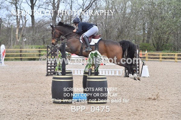 BPP_0475 - CLASS 4 FRI Senior Newcomers/ 1.10m Open