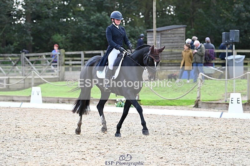 231019-143541-04220 - 054-PORSCHE-Coco.Lanni-DR