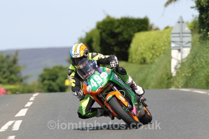 Adam Child Kawasaki / MCN/KEN URWIN RACING - Bikenation Lightweight TT