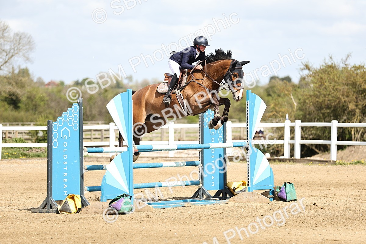 SBM_001114 - Class 4 - Senior Newcomers - 1.10m