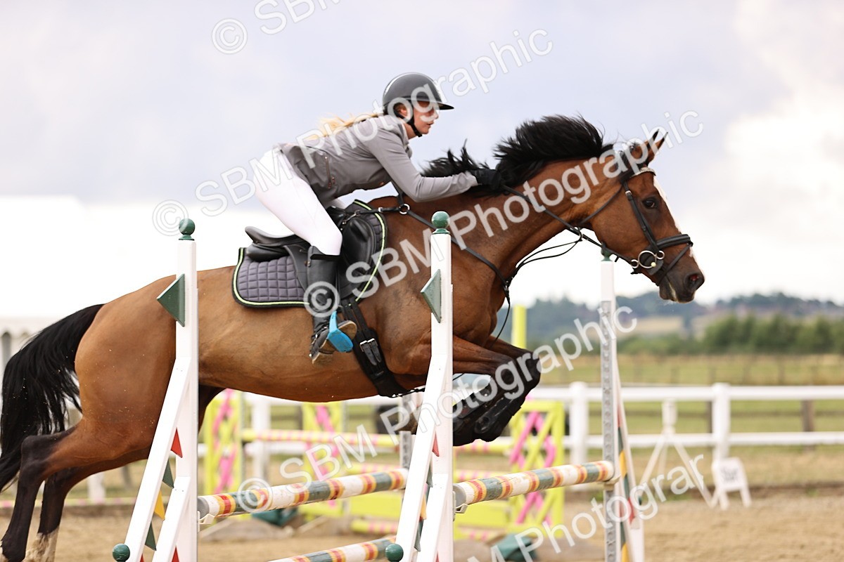 SBM_026337 - Class 12 - Amateur Championship Qualifier 1.05m
