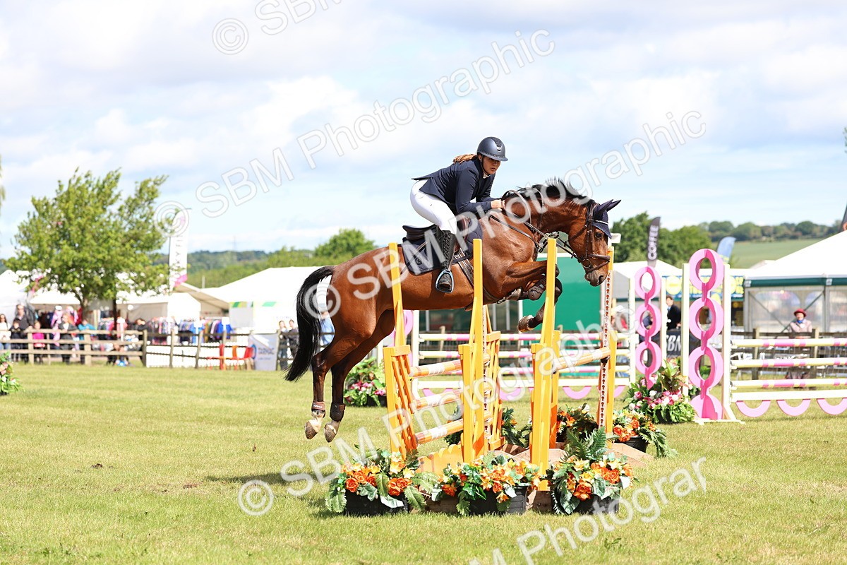 SBM_13546 - Class 206 - Senior Newcomers - 1.10m Open