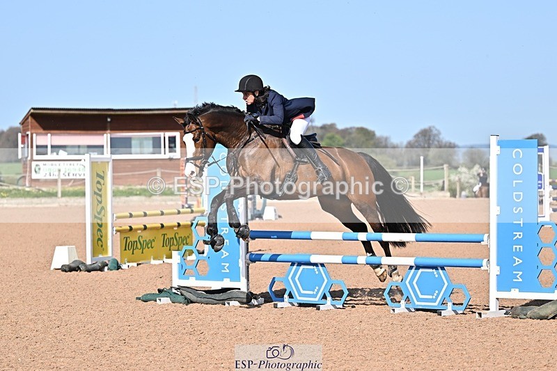 260408-102600-00150 - Cls 2 British Novice and 90cm