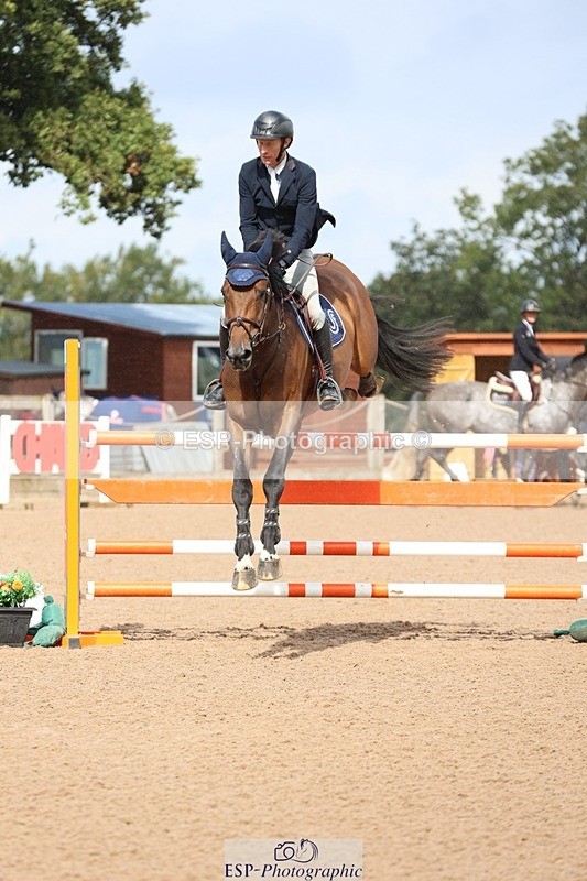 250911-120701-01334 - Cls 3 Snr Foxhunter