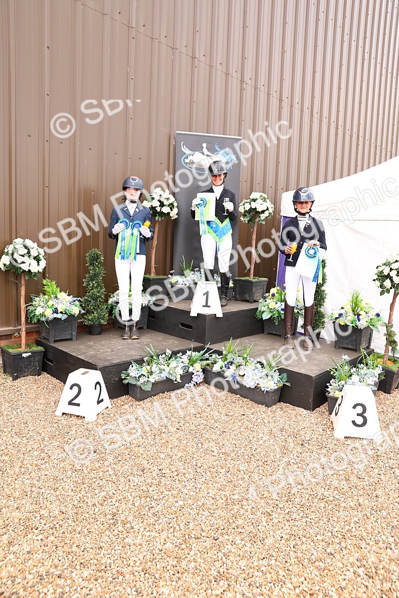 SBM_001920 - Presentations - cart