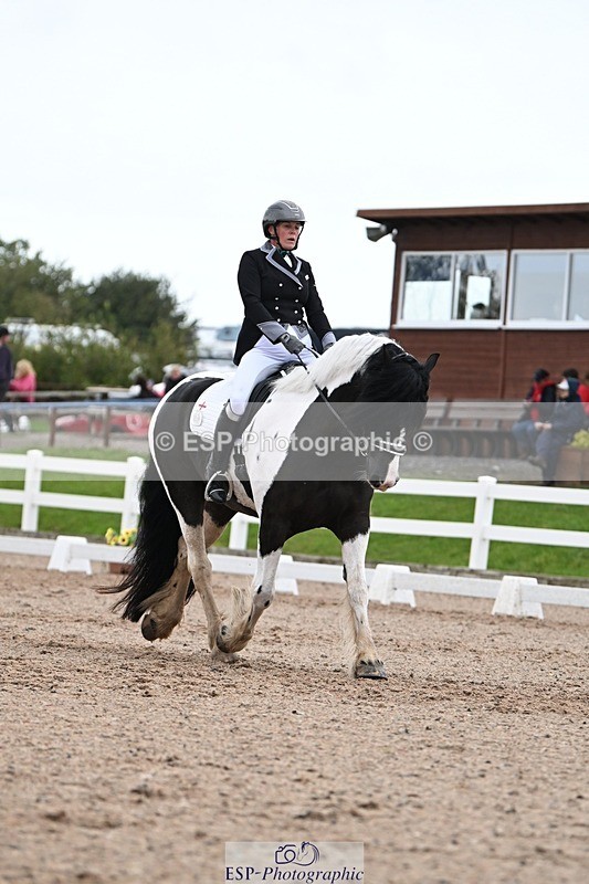 250907-141020-09183 - 014-Katrina.EllisSilverstor.IV