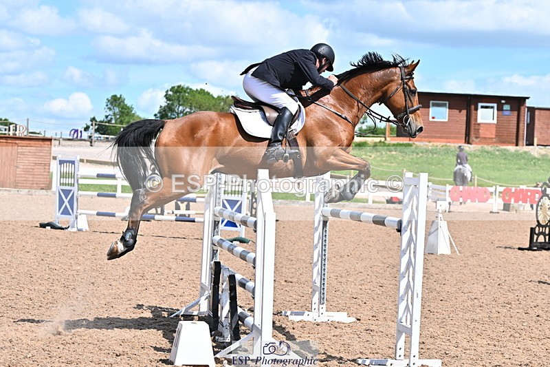 240619A-154259-00938 - Cls 5 Snr Foxhunter and 1.20m Open