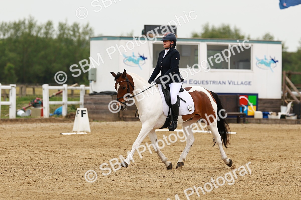 SBM_001064 - Class 6 - Novice 4