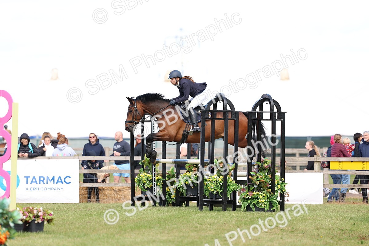 SBM_13497 - Class 206 - Senior Newcomers - 1.10m Open