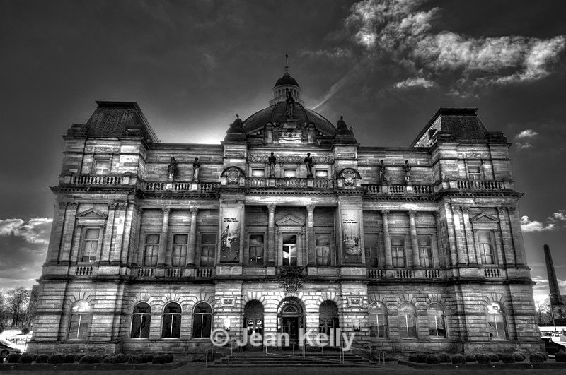 People’s Palace, Glasgow - 7160_Painterly 3 bw - HDR effects