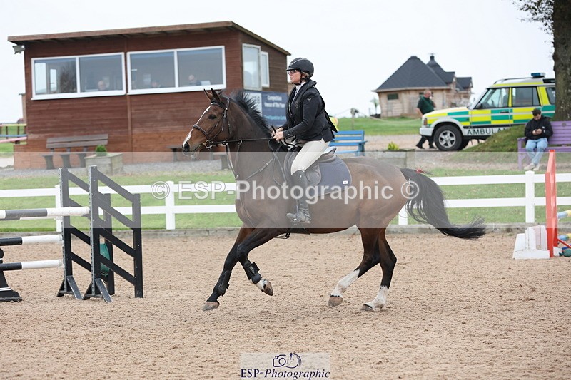 241101A-114122-01454 - FRI Cls 5 Newcomers and 1.10m Open