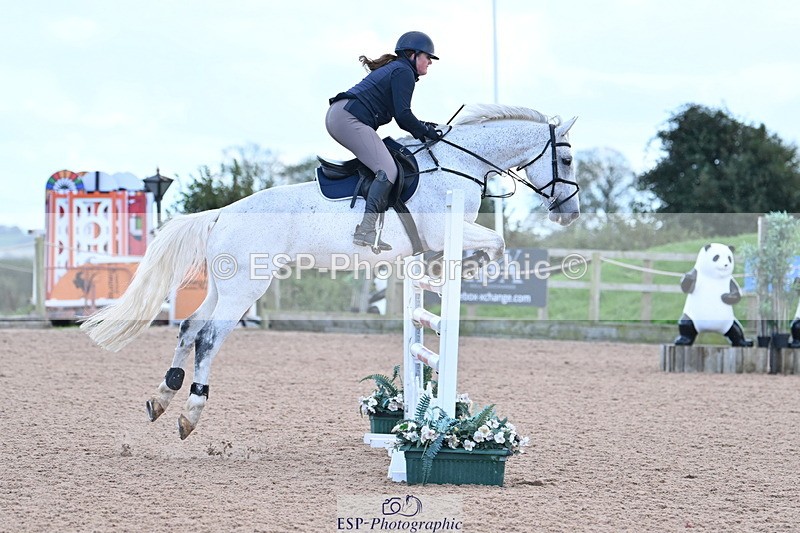 231014A-182143-06386 - Cls 21 National 1.30 & 1.40m Open