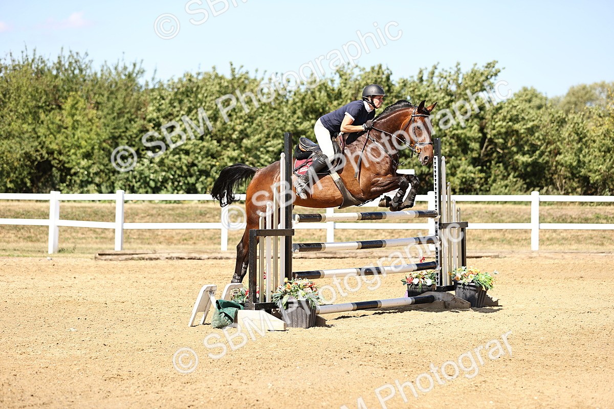 SBM_015367 - Class 16 - Senior foxhunter - 1.20m Open