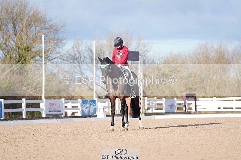 241214-134642-00657 - 132-Alys.Matravers-VORVASHILL.VERTIGO