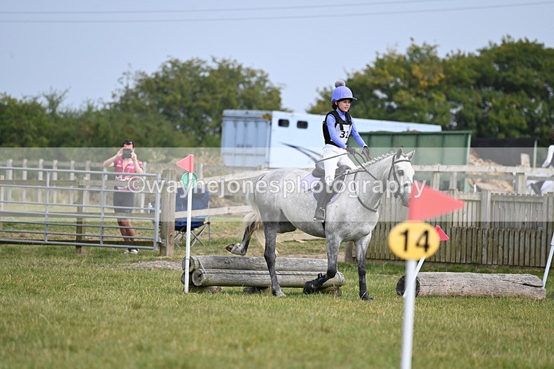WJ6_1805 - 60cm XC Time 13:22 to 13:53