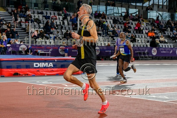 CombiMast25-913492 - Track Male Set One