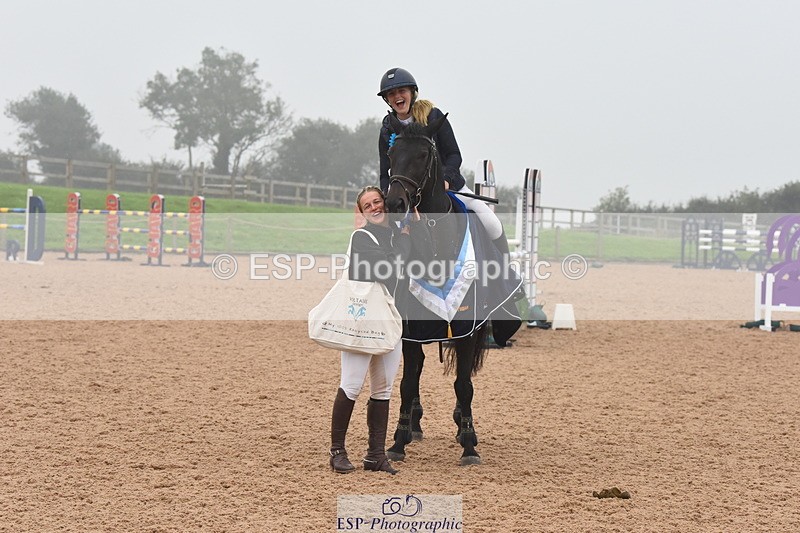 230916A-171314-05800 - Cls 19 Snr 1.10m Derby